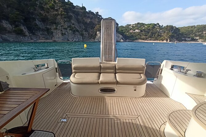 Barcelona Private Luxury Yacht Tour - How the Route Works: Beaches, Catamaran Sensation Area, and Skyline Time