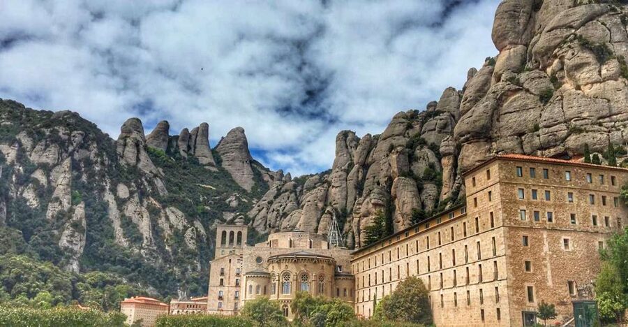 Barcelona: Private Montserrat Tour with Entry Tickets - Montserrat Monastery and the Black Madonna, What You Actually See