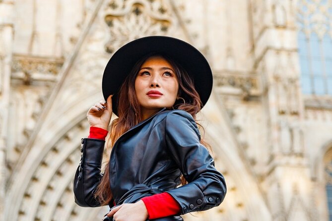 Barcelona Private Photoshoot at Cathedral & Kiss Wall - Stop 1: Barcelona Cathedral outside photos, with admission not included