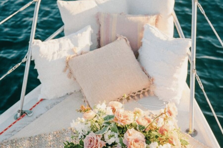 Barcelona: Private Romantic Sailing Tour with Drinks - Comfort Tips That Make the Sail Better