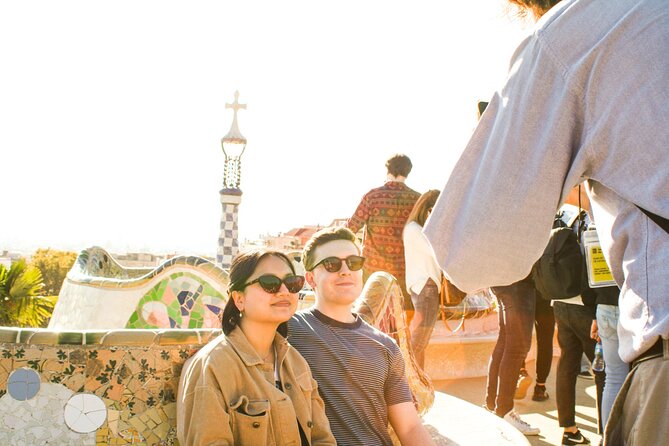 Barcelona: Private Sagrada Familia & Park Guell tour with Pickup - Stop 1: Park Güell With a Certified Guide