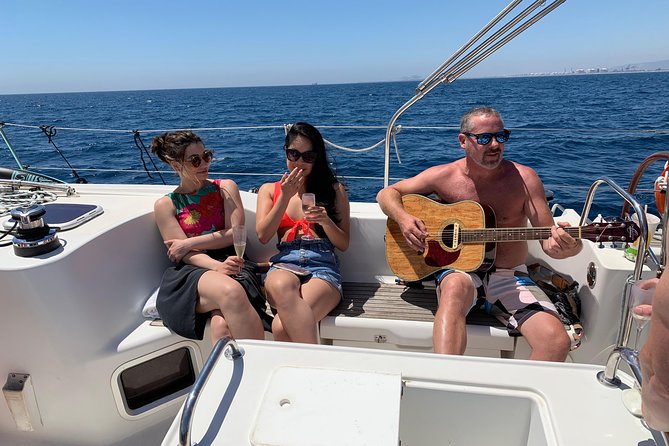 Barcelona Private Sailing Tour with Drinks for Family and Friends - Price and value: what you are really paying for