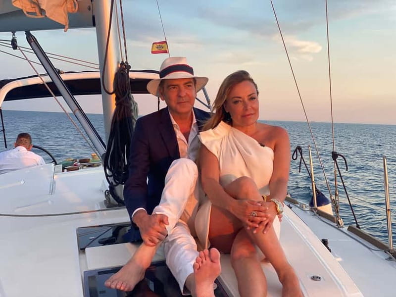 Barcelona: Private Sailing Trip with Drinks & Snacks (max 9) - The Golden Fish Landmark (El Peix d’Or) and How to Spot It Fast