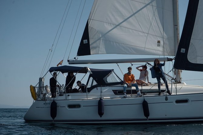Barcelona Private Sailing Trip with unlimited drinks and snacks - Timing, weather, and what to bring so nothing ruins the mood