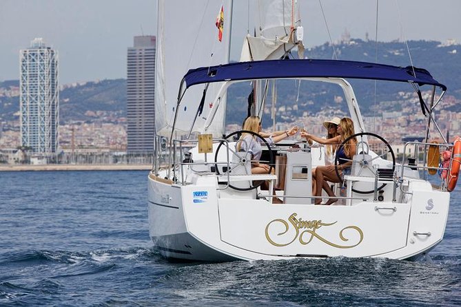 Barcelona Private Sailing with Open Bar & Snacks (max 9) - Getting to Moll de la Marina and boarding on time
