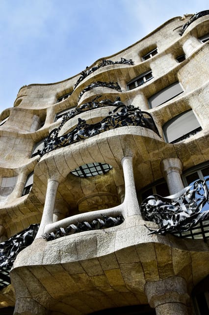 Barcelona Private Tour: Sagrada Familia,Park Güell & Pedrera - Montjuïc Viewpoints, Olympic-Era Landmarks, and City Outlook