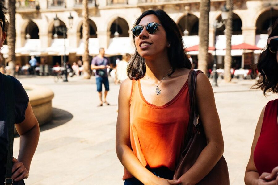 Barcelona: Private Tour w/ Locals – Highlights & Hidden Gems - Who should book this, and who should skip it