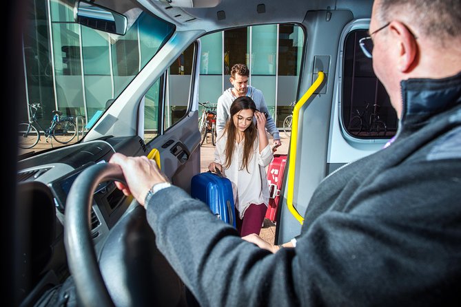 Barcelona Private Transfer from Cruise Port to Barcelona Airport - Price and value: when $38.98 makes sense