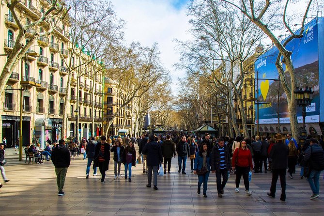 Barcelona Private Walking Tour through the City of Gaudi - Modernist highlights on Passeig de Gràcia and La Mansana de la Discordia