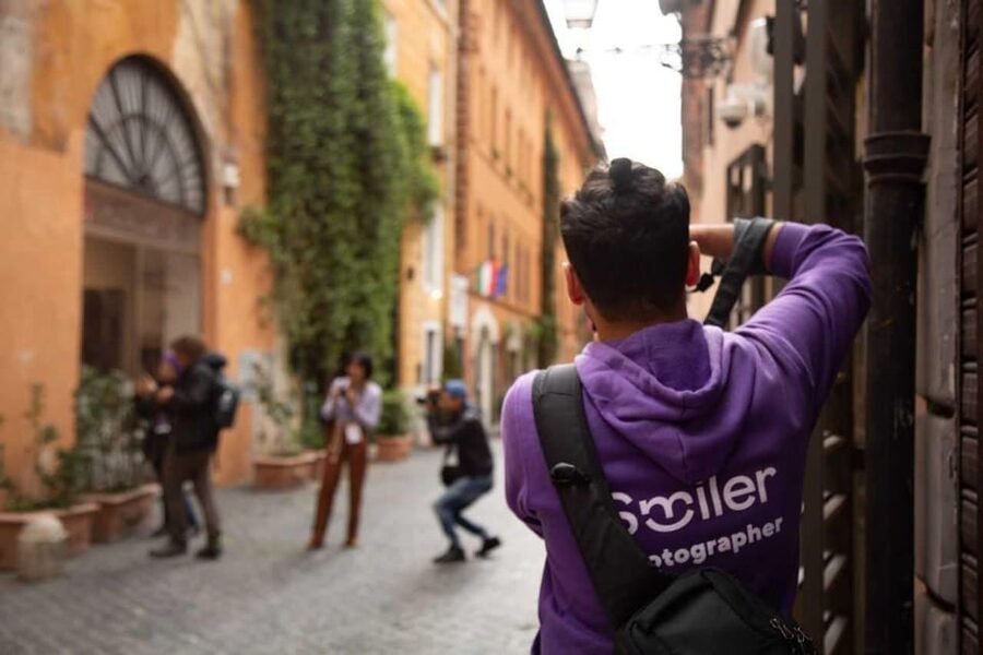 Barcelona: Professional Photoshoot Outside Sagrada Familia - What actually happens in your 30 to 45 minutes