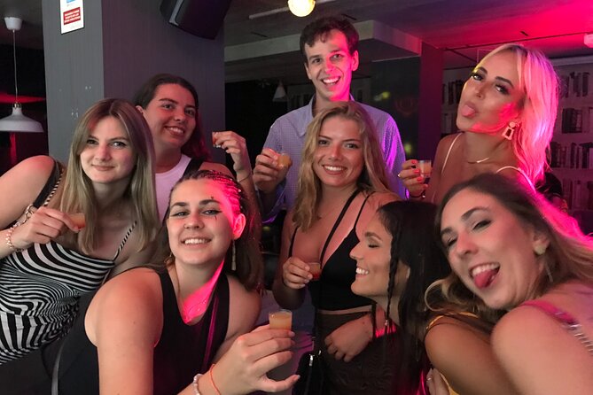 Barcelona Pub Crawl by KING -The Best Party tour & VIP Club Entry - The nightclub finale, and how to judge the vibe