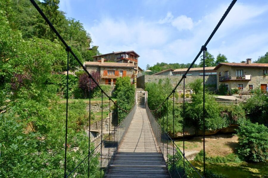 Barcelona: Pyrenees Villages and Trails Full-Day Tour - Timing and Transport: What the 9 Hours Really Feel Like
