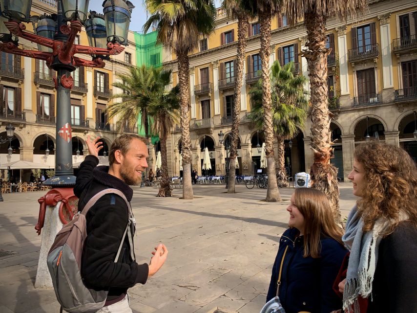 Barcelona: Ramblas, Gothic & Gaudí Architecture Walking Tour - The tiny café break that keeps the tour enjoyable