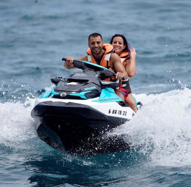Barcelona: Rent a Jetski and speed through the ocean - The 20-minute ride plan, race or free drive