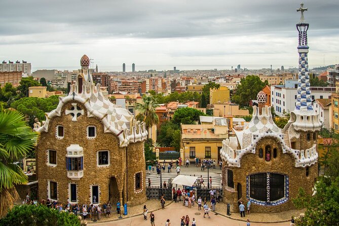 Barcelona: Reserved Group Entrance to Park Güell with Audio Guide - Reserved group entry, why it matters at Park Güell