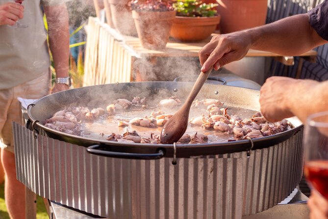 Barcelona Rooftop Paella Cooking Class with Sangria & Local Host - The Cooking Lesson: Sofrito, Broth, Rice, and Hands-On Timing