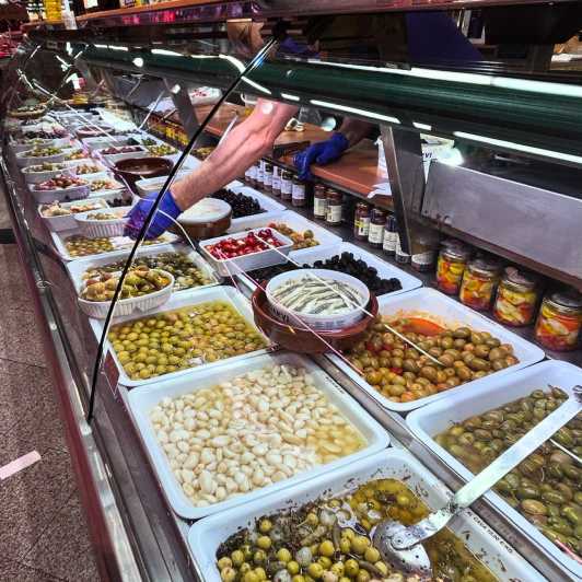 Barcelona´s Lunch or Dinner Tapas Tour: Food and Happiness - Key things to know before you go
