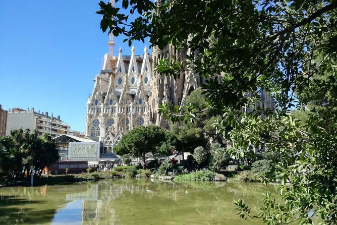 Barcelona’s Soul: Sagrada Familia Tour - Meeting at Av. de Gaudí 5, then finishing outside the basilica