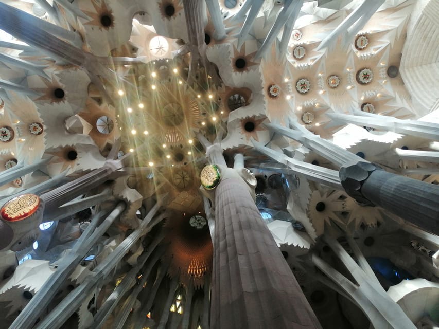 Barcelona: Sagrada Família and Park Güell Guided Tour - Sagrada Família: four façades, then the stained glass inside