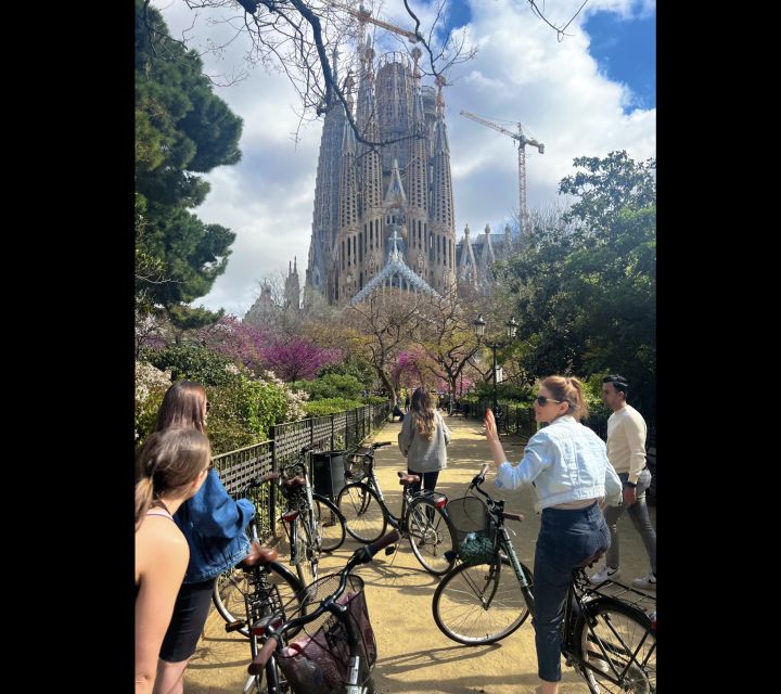 Barcelona: Sagrada Familia Electric Scooter or Bike Tour - Olympic Port and La Monumental: sea energy, then a grand pause