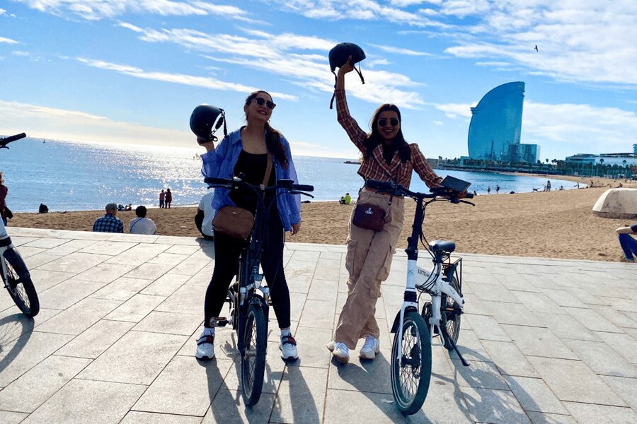 Barcelona: Sagrada Familia Electric Scooter or Bike Tour - Sagrada Família: the tour’s biggest moment for photos and perspective