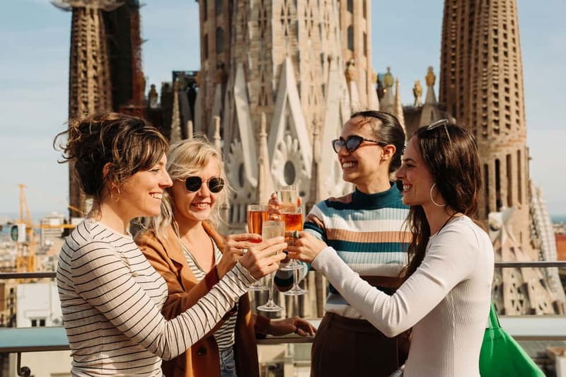 Barcelona: Sagrada Familia Evening Tour with Cava - Who this evening tour fits best