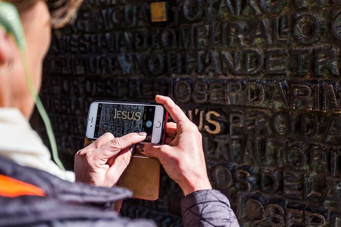 Barcelona: Sagrada Familia Guided Tour with Fast Track Access - Price check: is $50.79 worth it?