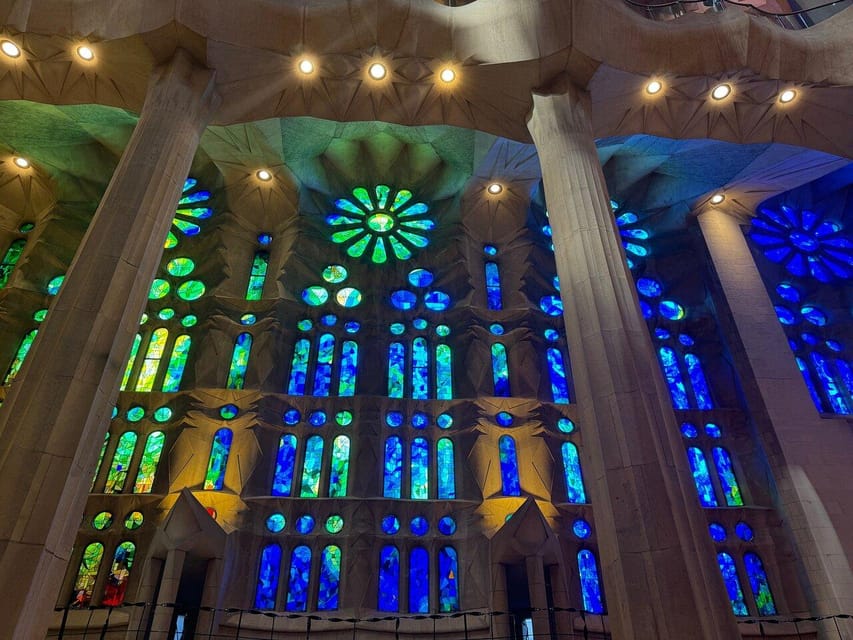 Barcelona: Sagrada Familia Guided Tour with Skip the Line - Key Things You’ll Notice on This Sagrada Familia Tour