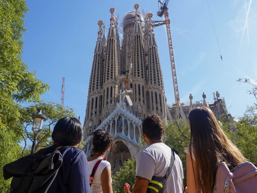 Barcelona: Sagrada Familia Guided Tour with Tower Access - Why this Sagrada Familia tour makes sense for first-timers