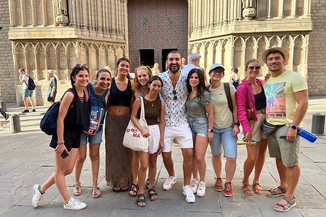 Barcelona: Sagrada Familia, Modernism and Gothic Quarter - Gothic Quarter Timing: Roman Empire, Medieval Streets, and Plaça del Rei