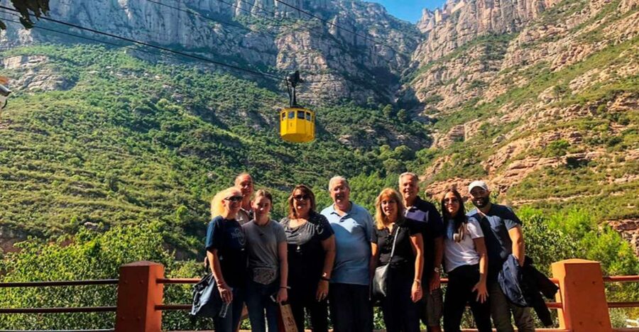 Barcelona: Sagrada Familia & Montserrat Full-Day with Pickup - Key points to know before you go
