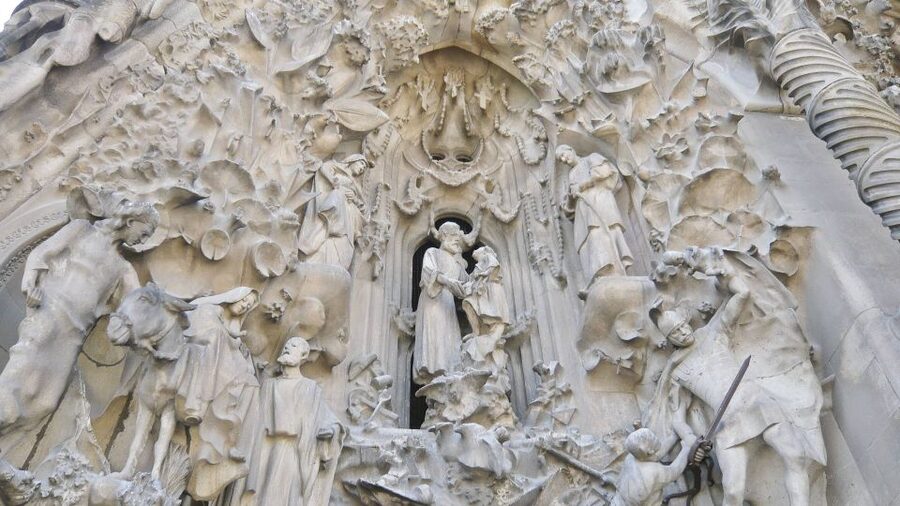 Barcelona: Sagrada Familia & Montserrat Full-Day with Pickup - Price and Value: What $128 Really Buys You