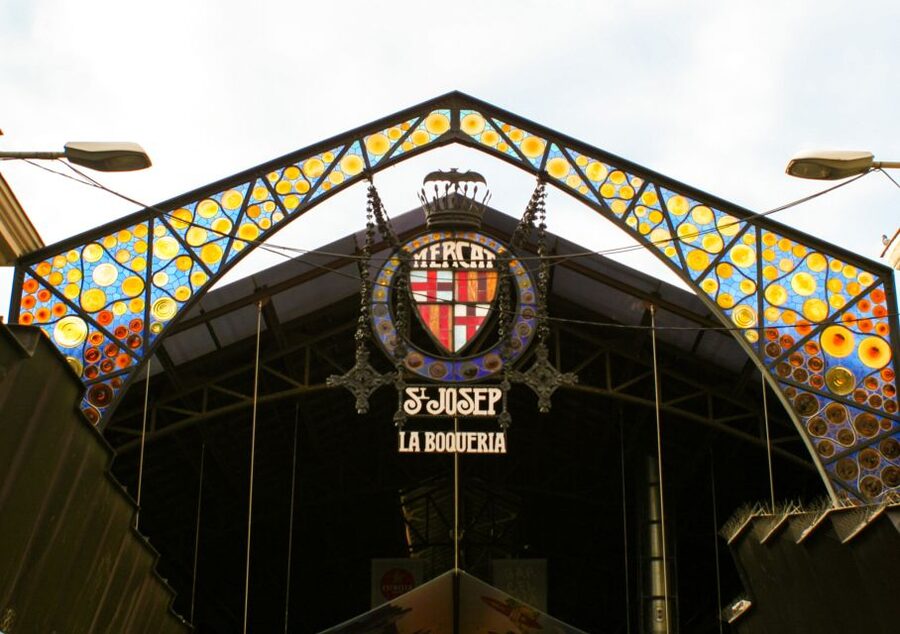 Barcelona: Sagrada Familia, Park Güell and Old Town Tour - Key tour highlights to know before you go