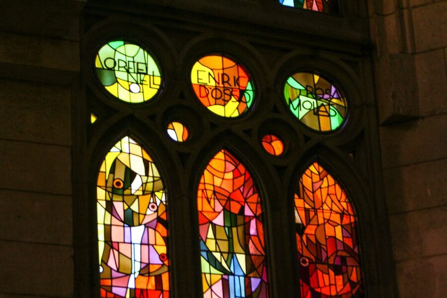 Barcelona: Sagrada Familia, Park Güell and Old Town Tour - Who this tour suits best, and who may want a different option
