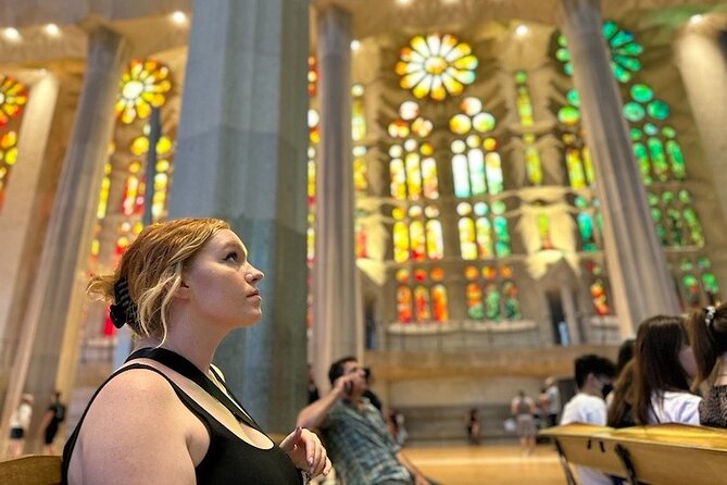 Barcelona: Sagrada Familia & Park Guell Guided Tour + Transfer - Park Güell: mosaics, the Dragon Staircase, and city views