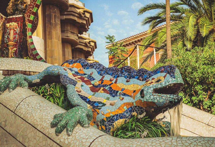 Barcelona: Sagrada Familia, Park Guell & Tapas Private Tour - Park Güell: skip-the-line tickets, then self-guided exploration