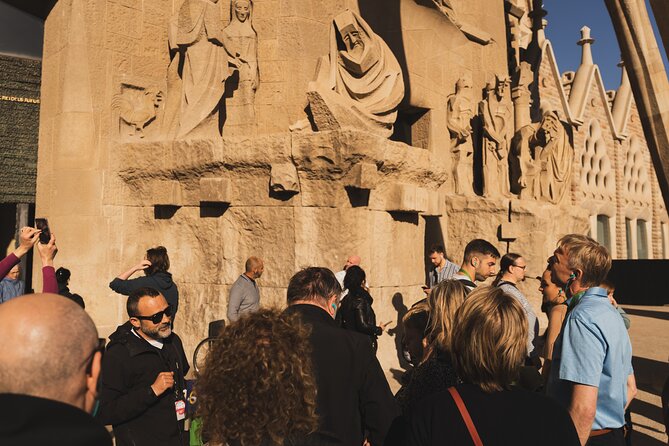 Barcelona: Sagrada Familia Skip-the-Line Guided Tour and Tickets - The Group Size: Why This Works Better Than Big Tours