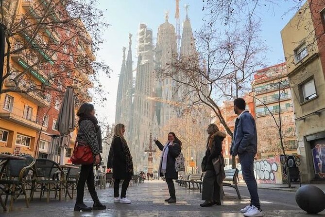 Barcelona: Sagrada Familia Skip The Line Insider Guided Tour - Priority Entry at Sagrada Familia, Faster Than the Usual Headache