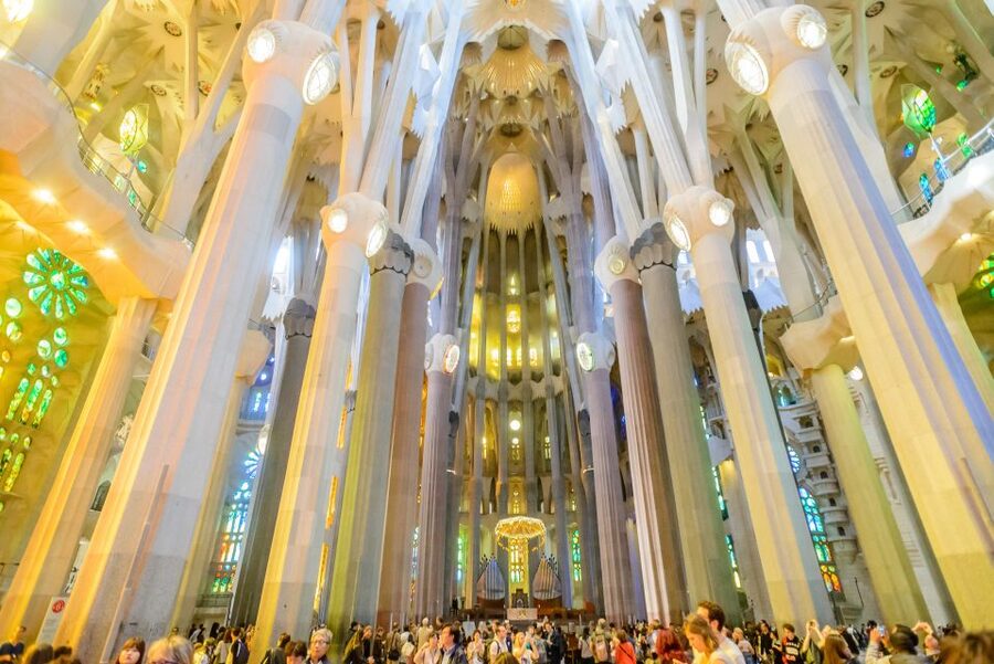 Barcelona: Sagrada Familia Tour & Optional Tower Visit - Timing Tips That Make the Difference