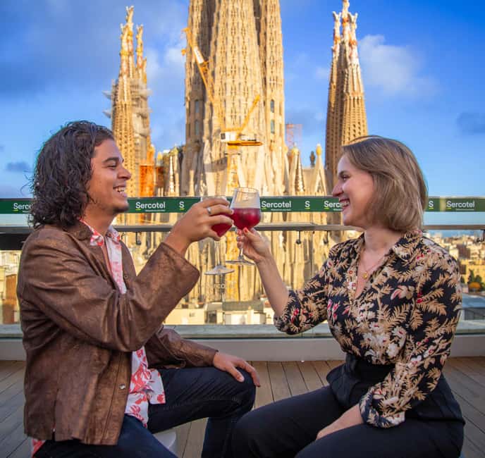 Barcelona: Sagrada Familia Tour with Optional Extras - Meeting points, tickets, and the stuff that can trip you up