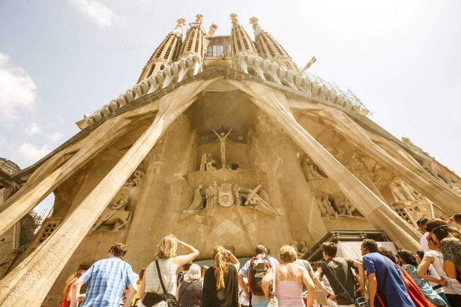 Barcelona: Sagrada Familia Tour with Optional Tower Access - Practical Tips Before You Go (So You Don’t Get Stopped)