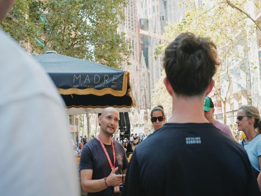 Barcelona: Sagrada Familia Tour with Skip-the-Line Access - Why a Guide Matters for Symbolism and Details You Might Miss