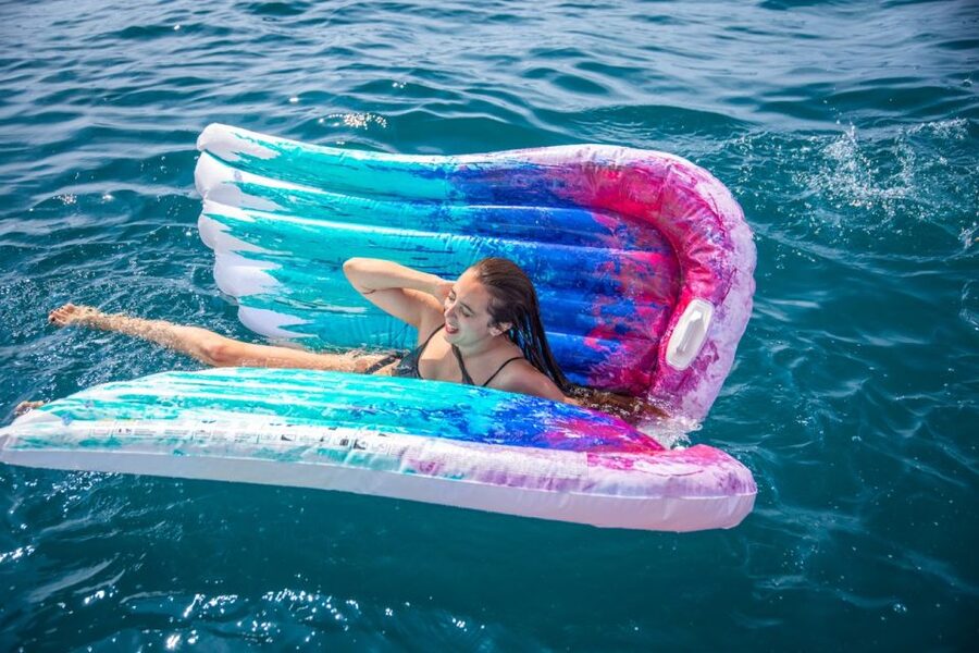 Barcelona: Sailboat Tour with Swimming, Snacks and Drinks - Getting on Board at Sailing Tours Barcelona