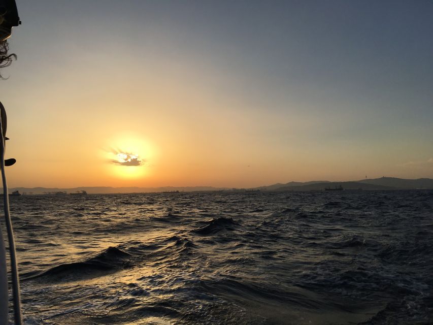 Barcelona: sailing experience, excursions lasting 2h - Key things to know before you book