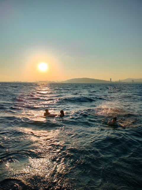 Barcelona: Sailing tour - Drinks, snacks, and the little comforts that matter more on a short sail