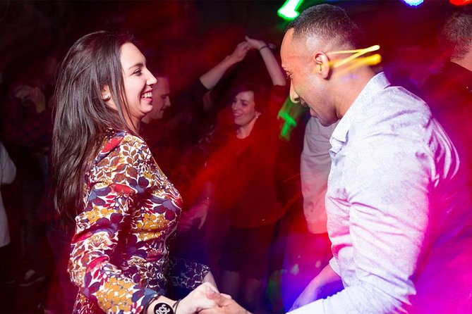Barcelona Salsa Lovers Dance Experience - How the Lesson Works for Beginners, Improvers, and Pros