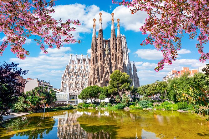 Barcelona Scavenger Hunt and Sights Self-Guided Tour - Why a scavenger hunt works so well in Barcelona’s Modernist District