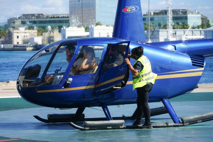 Barcelona: Scenic Helicopter Flight - Weight Limits and Who Should Think Twice