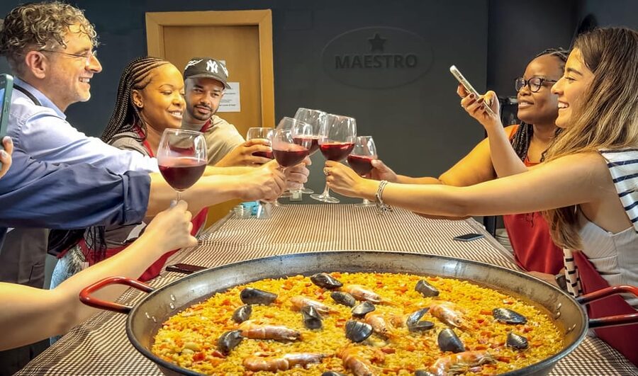 Barcelona: Seafood Paella ★Maestro★ & Tapas & Sangria - Key highlights worth your time