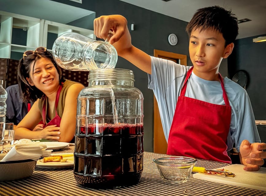 Barcelona: Seafood Paella ★Maestro★ & Tapas & Sangria - Price and value: is $71 per person a fair deal?